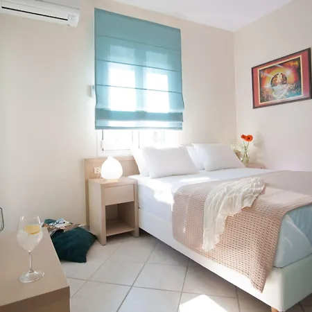 Anthemis Luxury Villa Kariótai