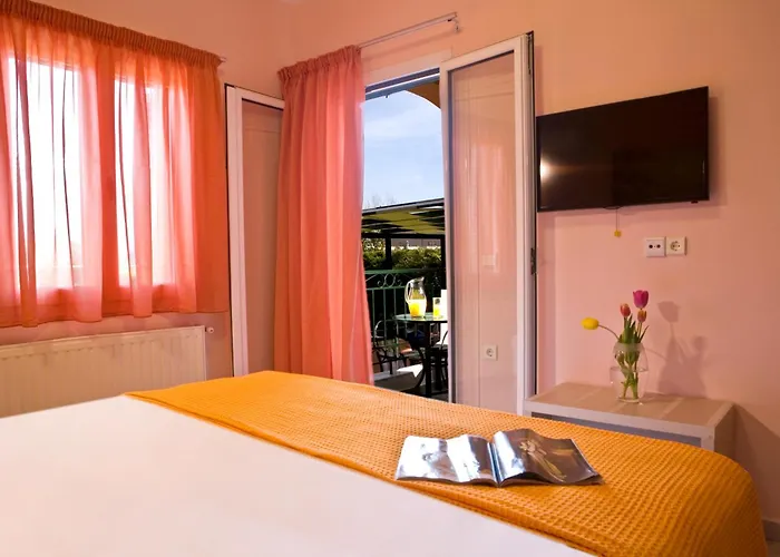 Anthemis Luxury Villa Kariotai